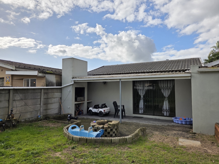 3 Bedroom Property for Sale in Windsor Park Western Cape